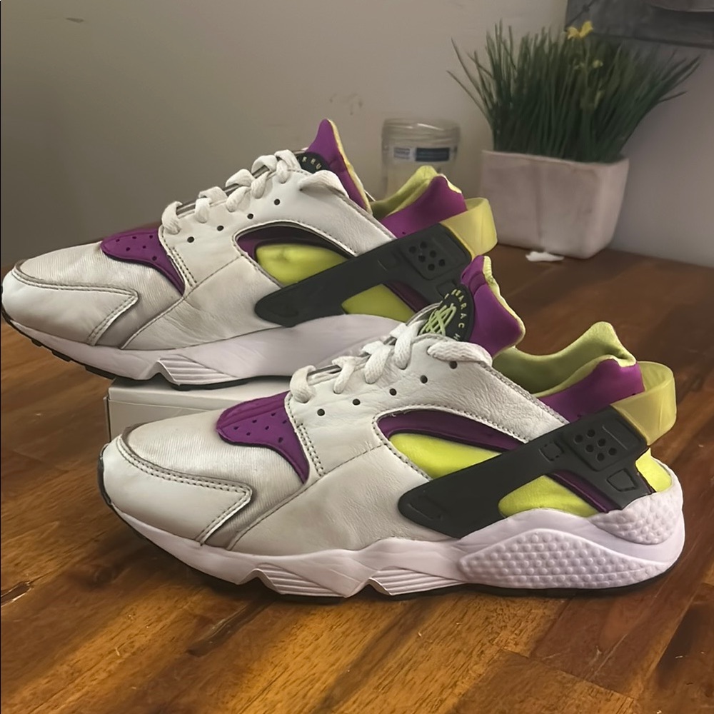 Nike Air Huarache Women's Athletic Sneakers Shoes White/Purple/Yellow DH4439-101
